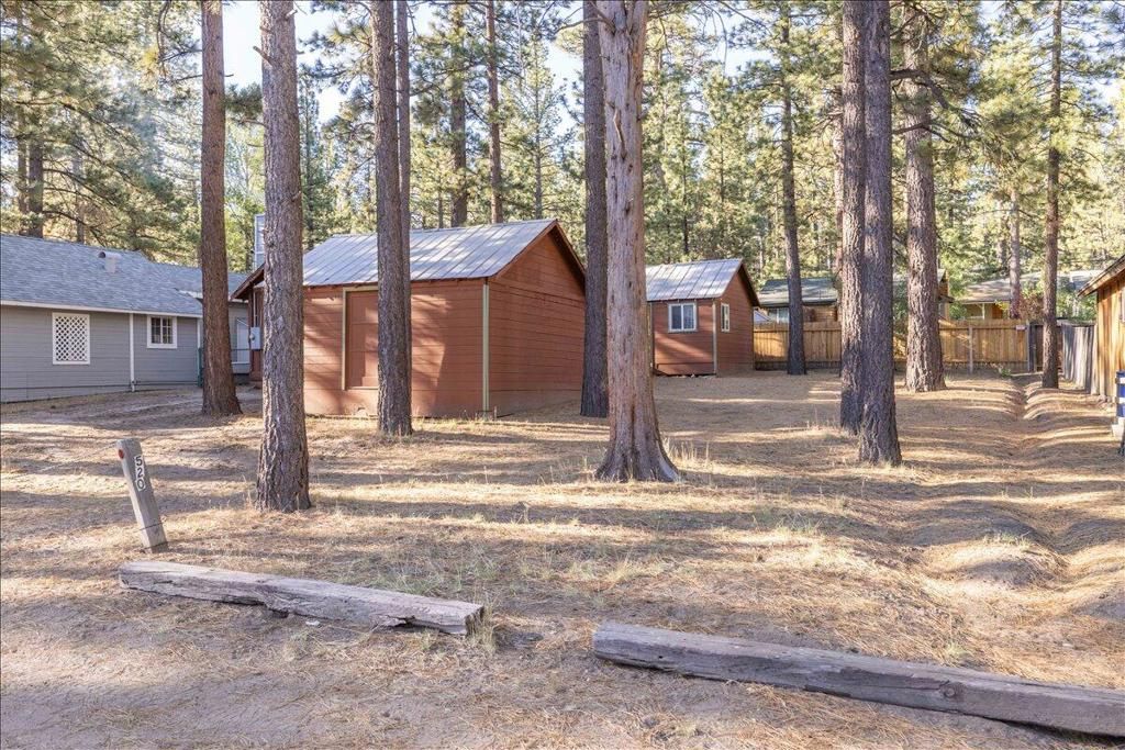 Image 3 of property listing at 520 W Aeroplane Boulevard, Big Bear, CA 92314