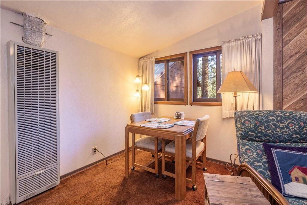 Image 8 of property listing at 520 W Aeroplane Boulevard, Big Bear, CA 92314