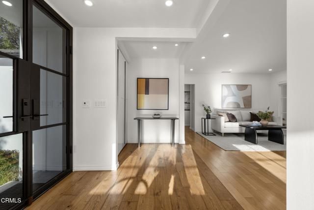 5132 Crown Avenue, La Canada Flintridge, CA 91011