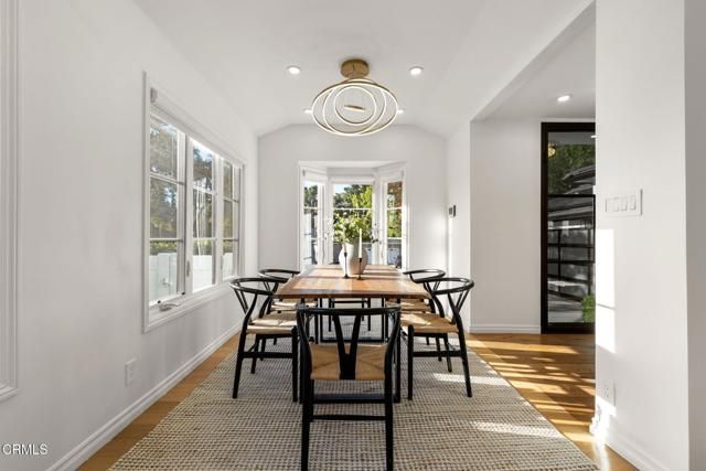 5132 Crown Avenue, La Canada Flintridge, CA 91011