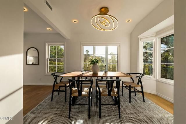 5132 Crown Avenue, La Canada Flintridge, CA 91011