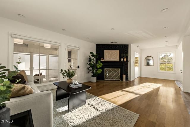 5132 Crown Avenue, La Canada Flintridge, CA 91011