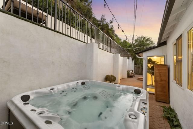 5132 Crown Avenue, La Canada Flintridge, CA 91011