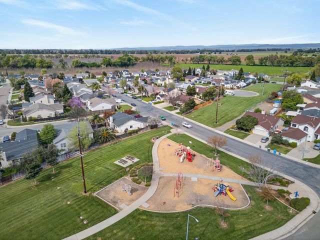 137 Sullivan Way, Wheatland, CA 95692