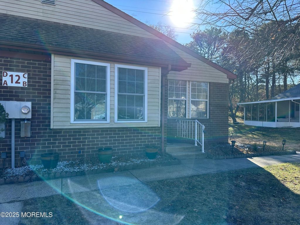 12B Golden Court, Whiting, NJ 08759
