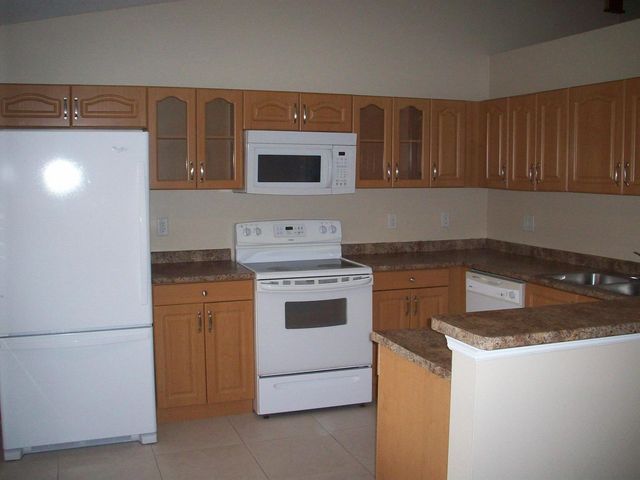 1862 SW Grant Avenue, Port St. Lucie, FL 34953