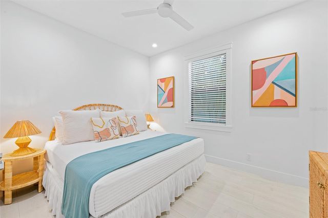 211 GRANT DRIVE, Sarasota, FL 34236