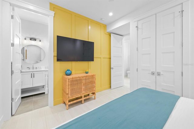 211 GRANT DRIVE, Sarasota, FL 34236