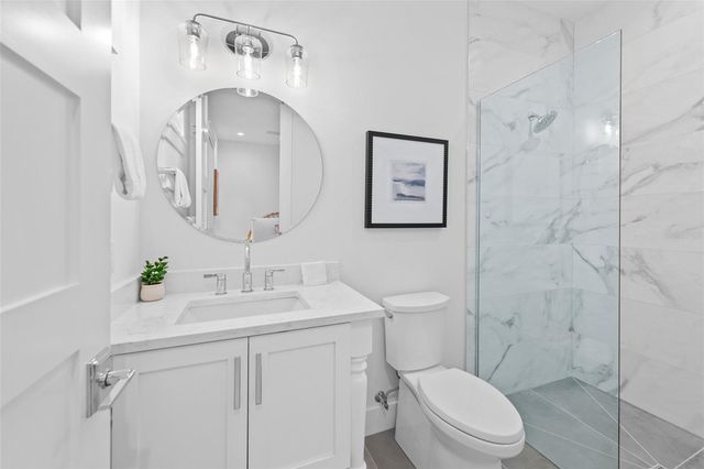 211 GRANT DRIVE, Sarasota, FL 34236