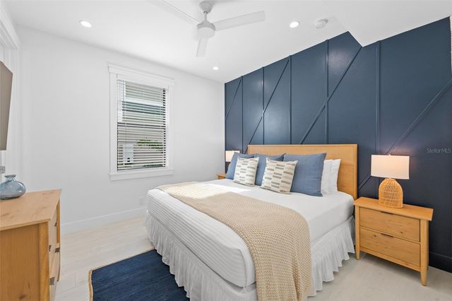 211 GRANT DRIVE, Sarasota, FL 34236