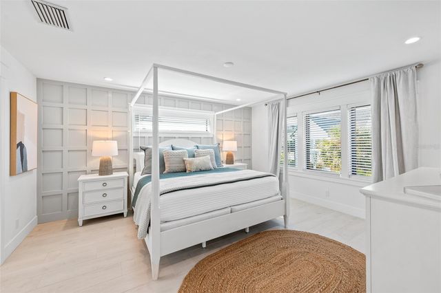 211 GRANT DRIVE, Sarasota, FL 34236