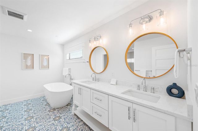 211 GRANT DRIVE, Sarasota, FL 34236