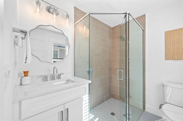 211 GRANT DRIVE, Sarasota, FL 34236