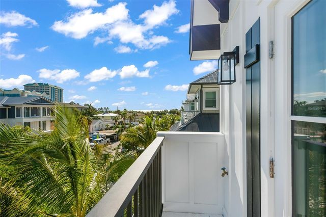 211 GRANT DRIVE, Sarasota, FL 34236