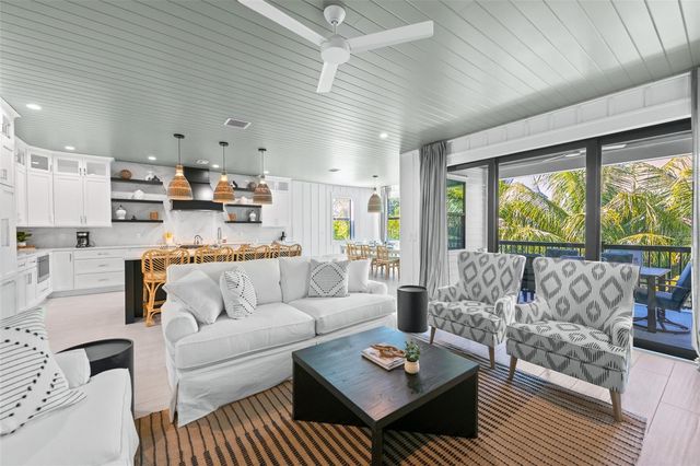 211 GRANT DRIVE, Sarasota, FL 34236