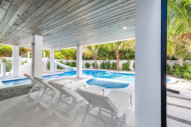 211 GRANT DRIVE, Sarasota, FL 34236