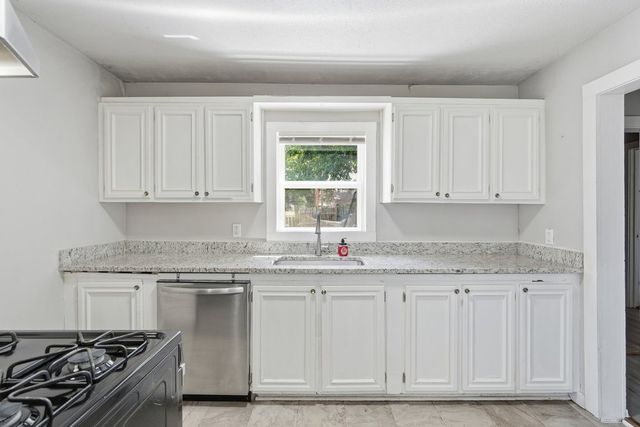 202 W Ada Street, Sperry, OK 74073