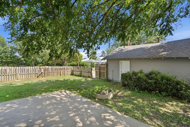 202 W Ada Street, Sperry, OK 74073