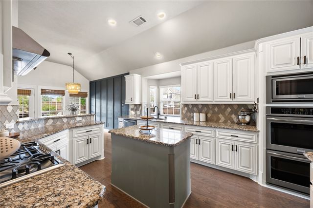 3805 Bonanza Court, Corinth, TX 76208