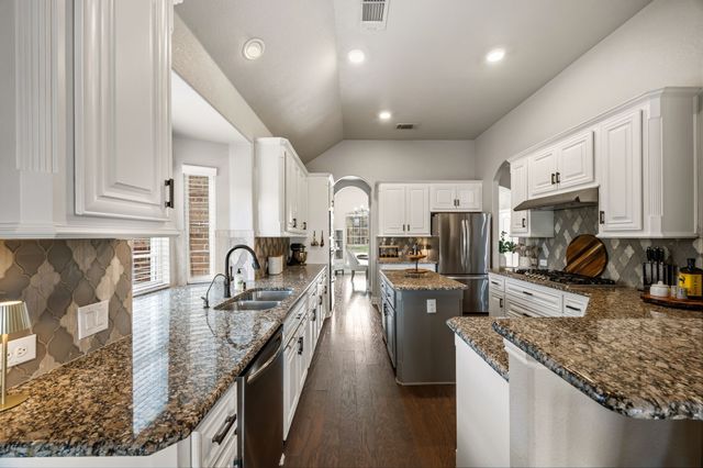 3805 Bonanza Court, Corinth, TX 76208