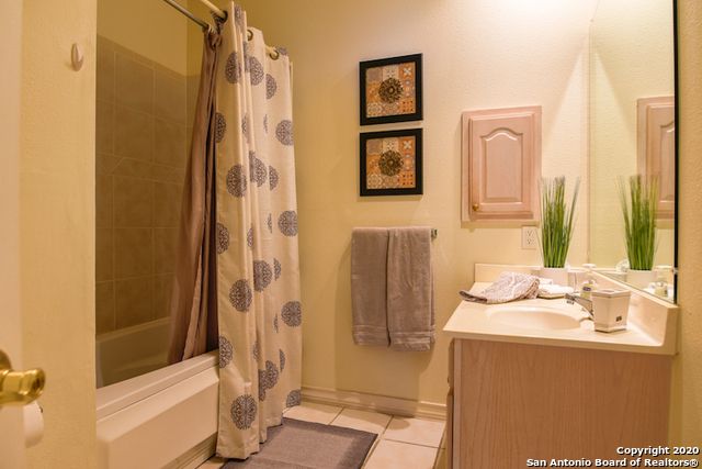 161 Chapel Hill Cir Unit 161, San Antonio, TX 78249