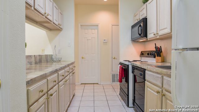 161 Chapel Hill Cir Unit 161, San Antonio, TX 78249