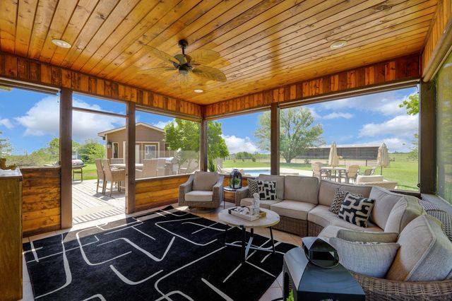 11385 SW 50th St, Towanda, KS 67144