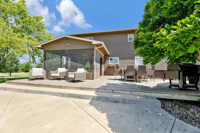 11385 SW 50th St, Towanda, KS 67144