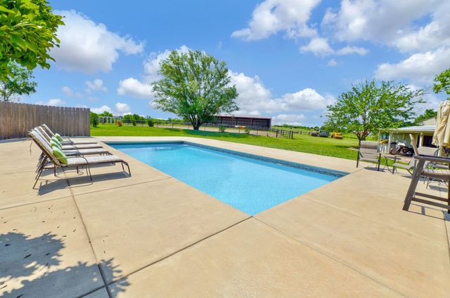 11385 SW 50th St, Towanda, KS 67144