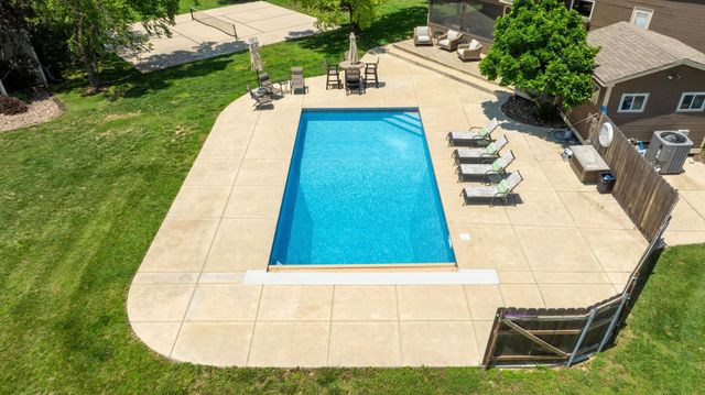 11385 SW 50th St, Towanda, KS 67144