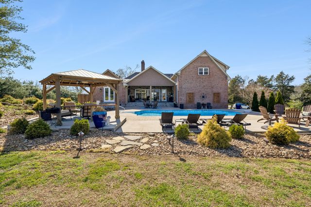 750 Upper Station Camp Crk Rd, Gallatin, TN 37066