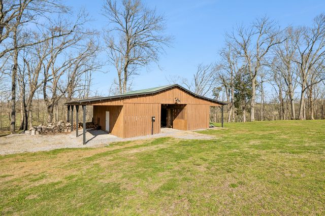 750 Upper Station Camp Crk Rd, Gallatin, TN 37066