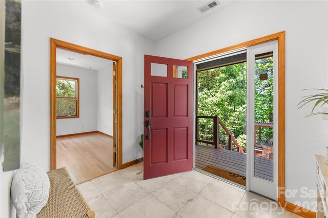 350 Winding Ridge Road, Black Mountain, NC 28711