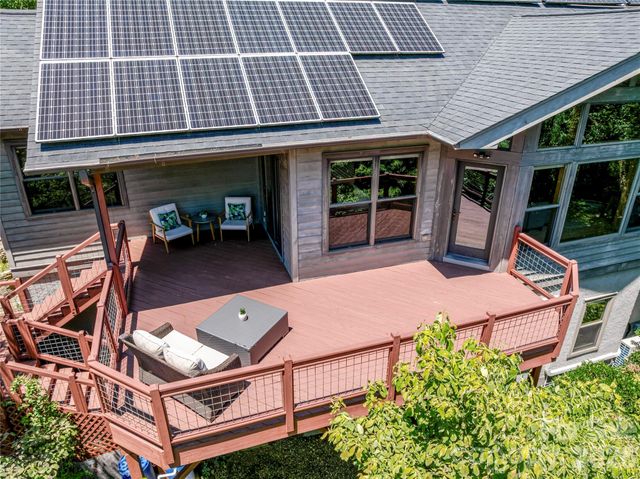 350 Winding Ridge Road, Black Mountain, NC 28711