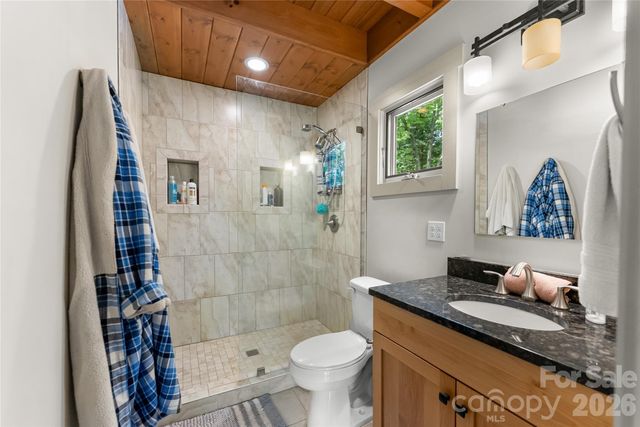 350 Winding Ridge Road, Black Mountain, NC 28711