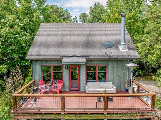 350 Winding Ridge Road, Black Mountain, NC 28711