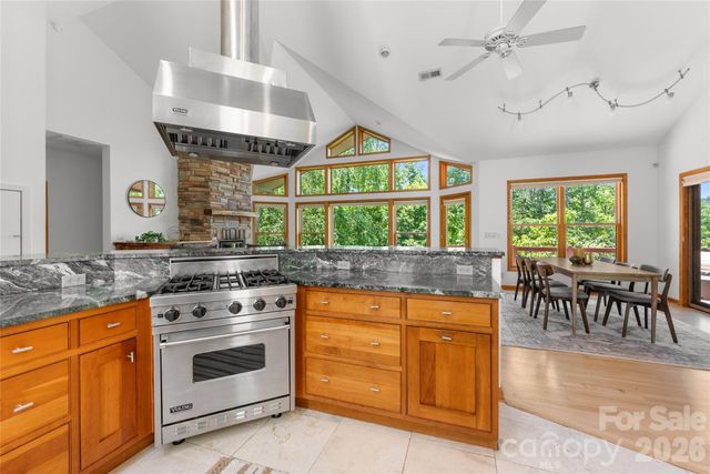 350 Winding Ridge Road, Black Mountain, NC 28711