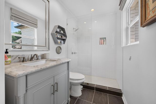 7247 MCVAY RD, Germantown, TN 38138