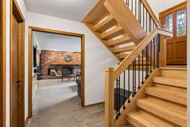 7865 Somerset Court, Woodbury, MN 55125
