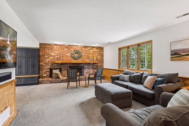 7865 Somerset Court, Woodbury, MN 55125