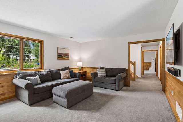 7865 Somerset Court, Woodbury, MN 55125