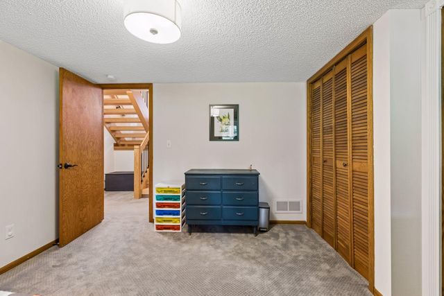 7865 Somerset Court, Woodbury, MN 55125