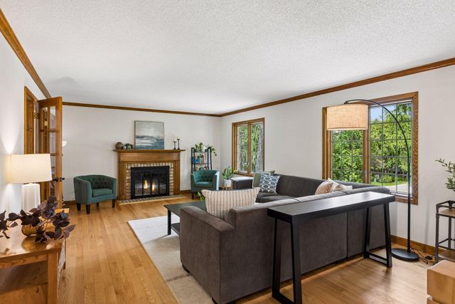 7865 Somerset Court, Woodbury, MN 55125
