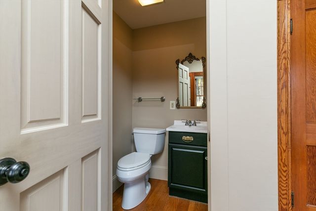 7 Woods Lane, Ipswich, MA 01938