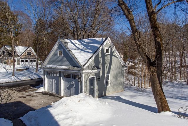 7 Woods Lane, Ipswich, MA 01938