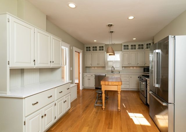 7 Woods Lane, Ipswich, MA 01938