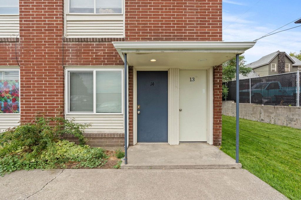 220 S Elm St, Spokane, WA 99201 photo 4