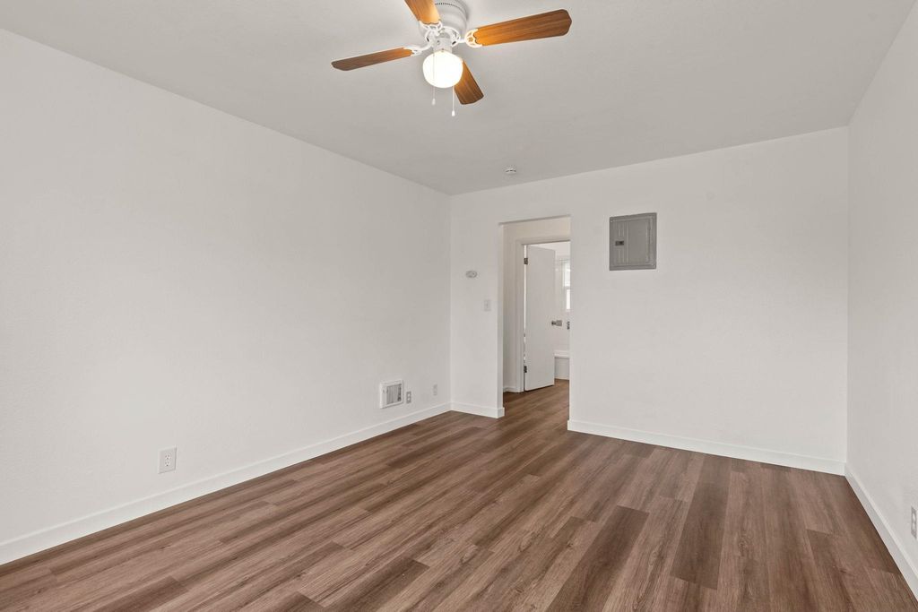 220 S Elm St, Spokane, WA 99201 photo 6