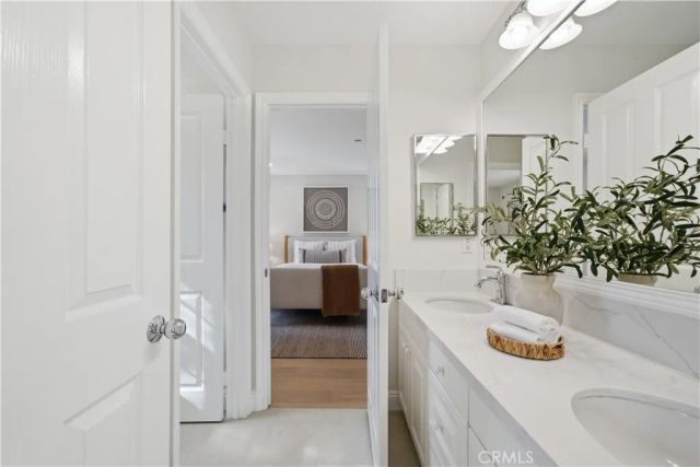 33 Bower Tree, Irvine, CA 92603