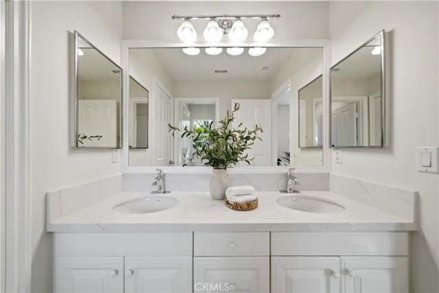 33 Bower Tree, Irvine, CA 92603